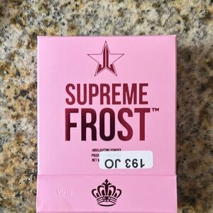 Jeffree Star Supreme Frost Highlighter